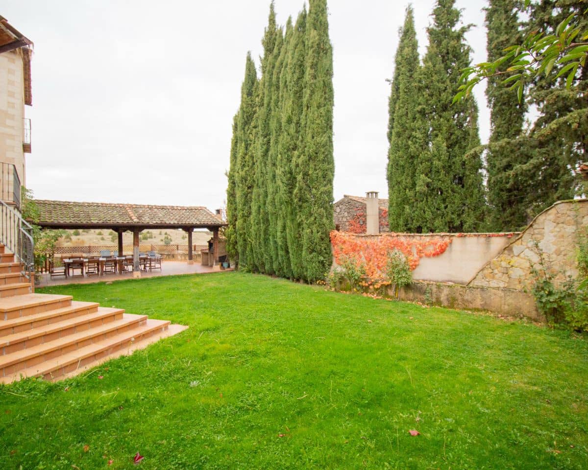 5 bedroom Townhouse for sale in Cubillo with pool - € 420,000 (Ref: 10022984)