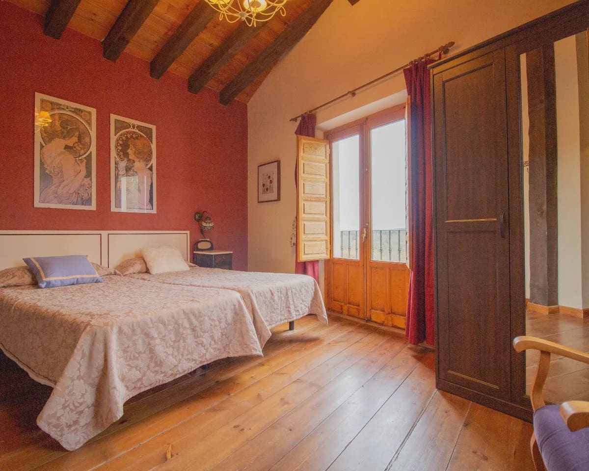 5 bedroom Townhouse for sale in Cubillo with pool - € 420,000 (Ref: 10022984)