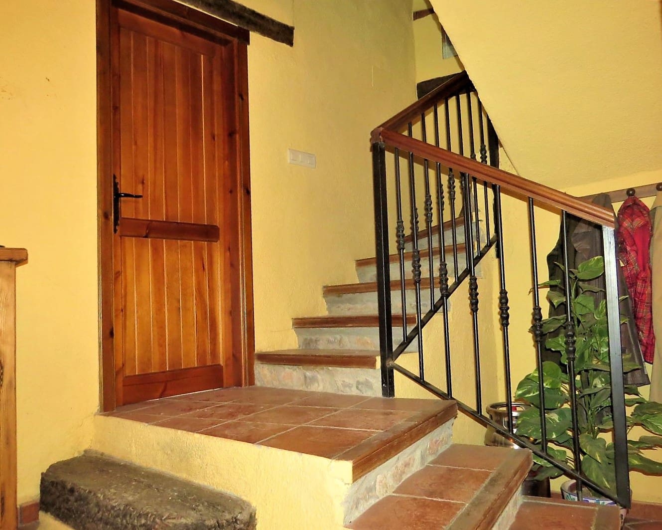 4 bedroom Townhouse for sale in Cadiar - € 78,000 (Ref: 10039139)