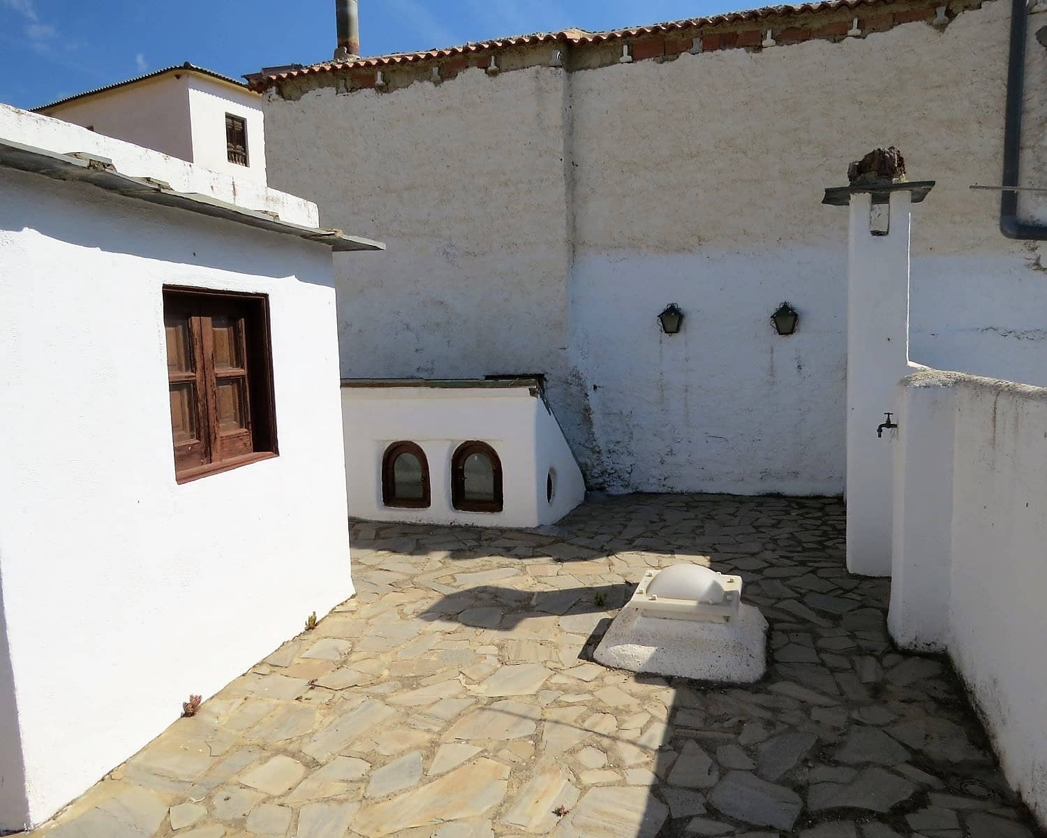 4 bedroom Townhouse for sale in Cadiar - € 78,000 (Ref: 10039139)