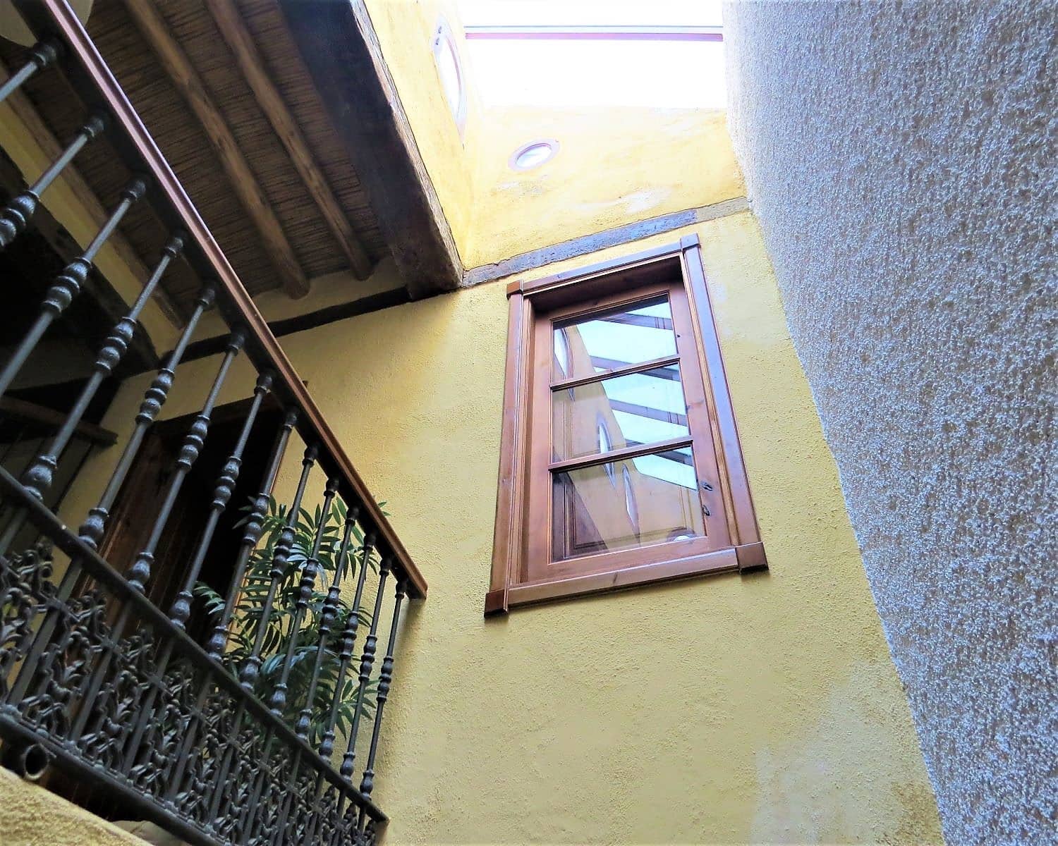 4 bedroom Townhouse for sale in Cadiar - € 78,000 (Ref: 10039139)