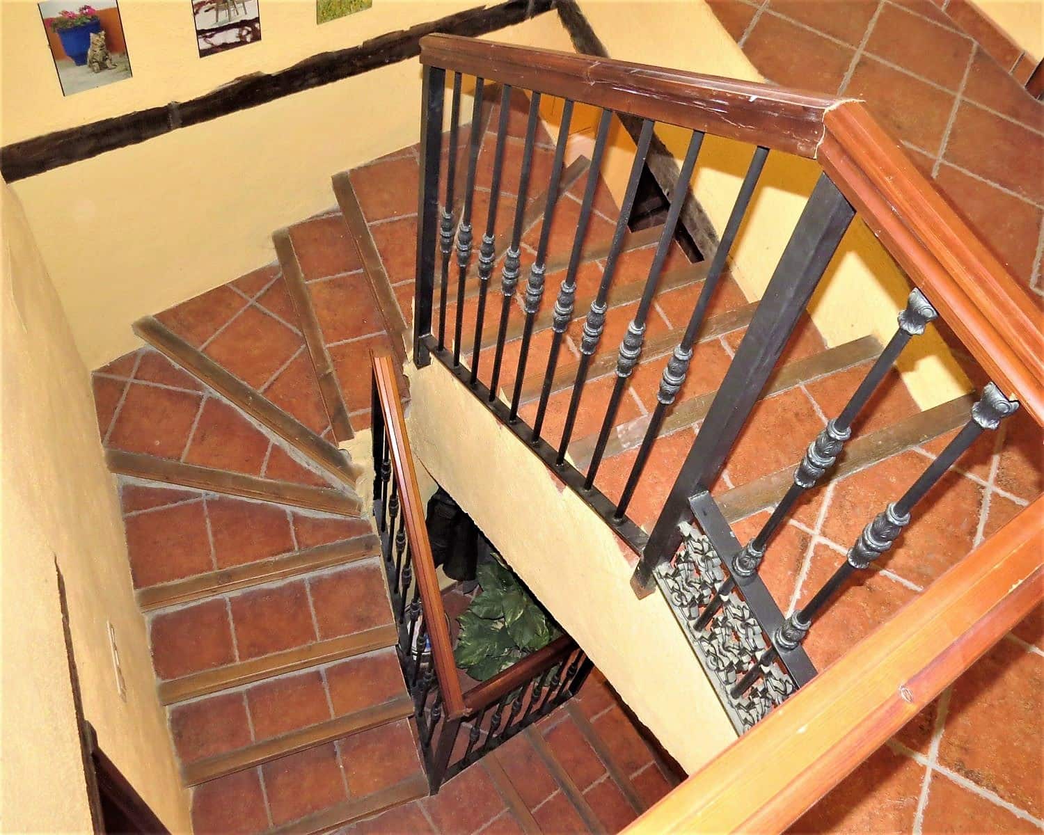 4 bedroom Townhouse for sale in Cadiar - € 78,000 (Ref: 10039139)