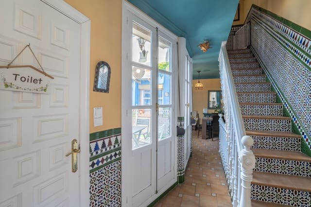 3 slaapkamer Huis te koop in Albaicin, Granada stad - € 280.000 (Ref: 10077238)