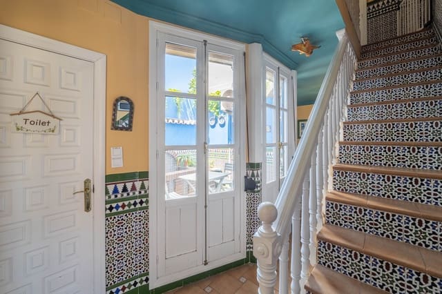 3 slaapkamer Huis te koop in Albaicin, Granada stad - € 280.000 (Ref: 10077238)