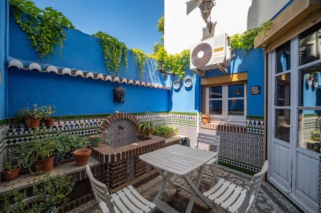 3 slaapkamer Huis te koop in Albaicin, Granada stad - € 280.000 (Ref: 10077238)