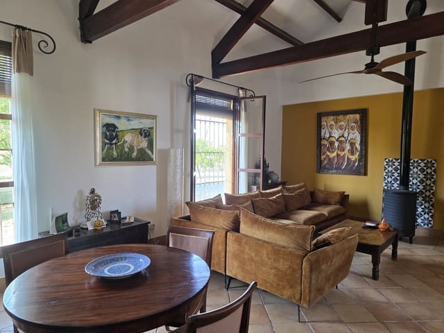 Finca/Casa Rural de 5 habitaciones en Morón de la Frontera en venta con piscina - 699.000 € (Ref: 10099139)