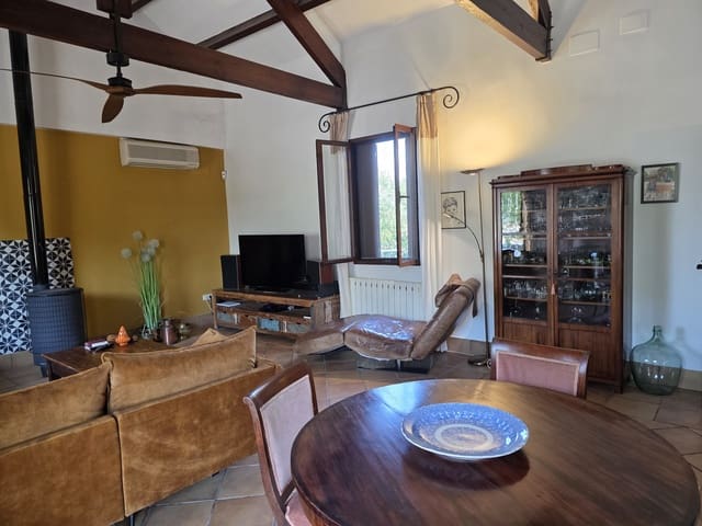 Finca/Casa Rural de 5 habitaciones en Morón de la Frontera en venta con piscina - 699.000 € (Ref: 10099139)
