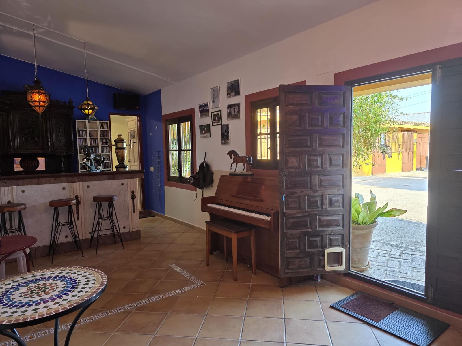 Finca/Casa Rural de 5 habitaciones en Morón de la Frontera en venta con piscina - 699.000 € (Ref: 10099139)