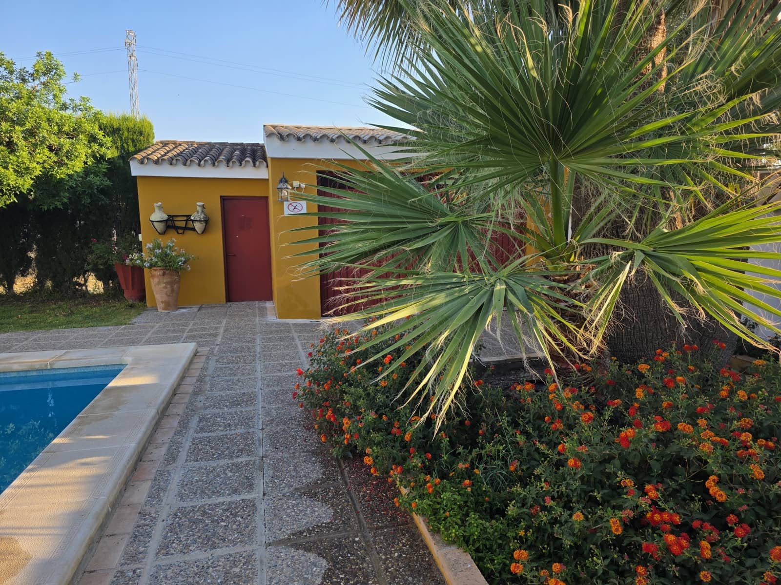 Finca/Casa Rural de 5 habitaciones en Morón de la Frontera en venta con piscina - 699.000 € (Ref: 10099139)