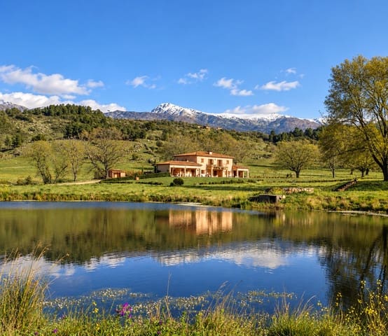 8 chambre Finca/Maison de Campagne à vendre à Villanueva de la Vera avec piscine garage - 1 450 000 € (Ref: 10101088)