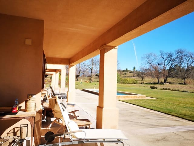 8 chambre Finca/Maison de Campagne à vendre à Villanueva de la Vera avec piscine garage - 1 450 000 € (Ref: 10101088)