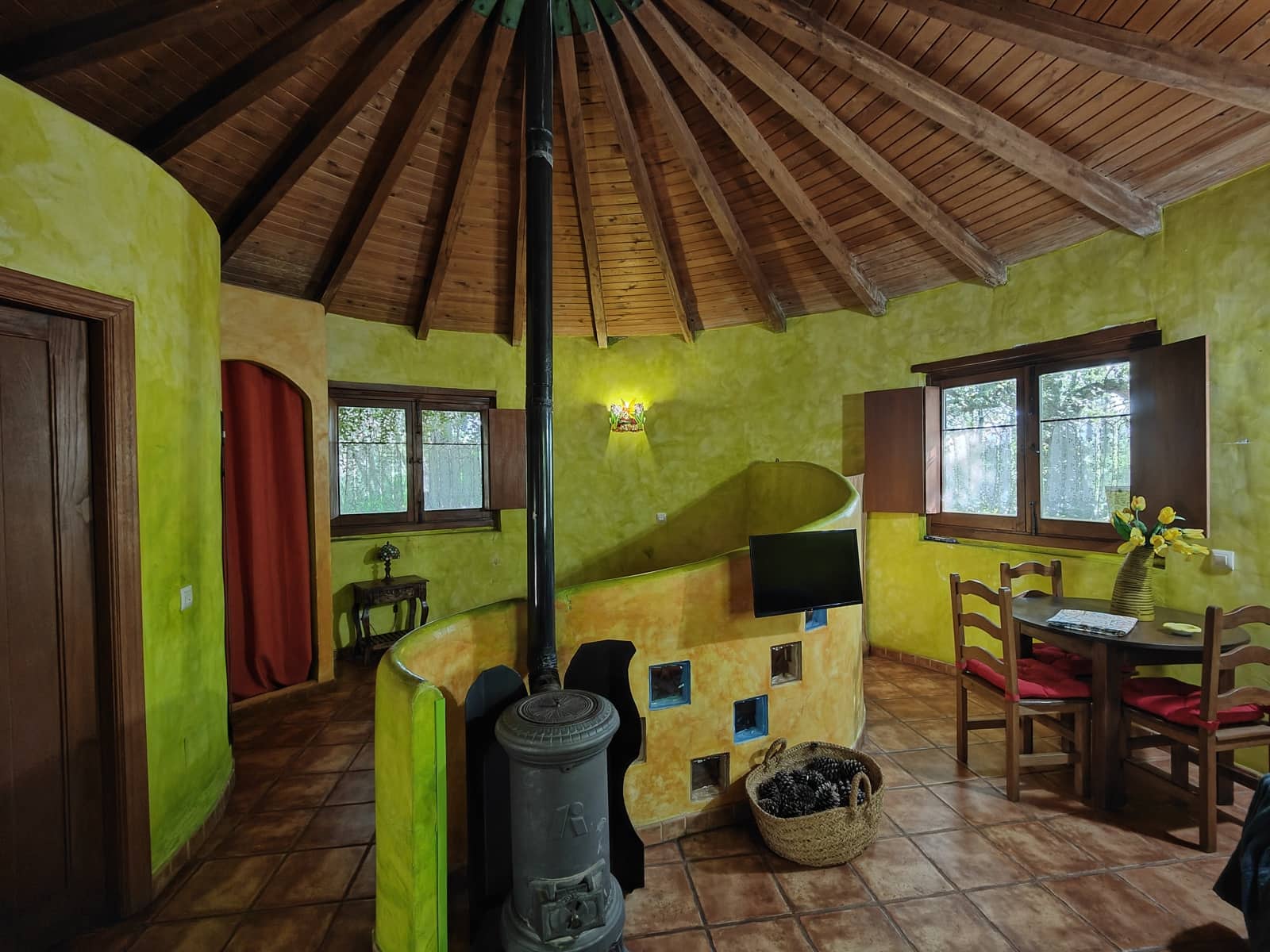5 bedroom Finca/Country House for sale in Villanueva de la Vera with garage - € 590,000 (Ref: 10101090)
