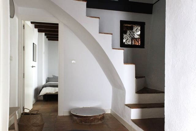 2 soverom Hus til salgs i Albaicin, Granada by - € 340 000 (Ref: 10104278)