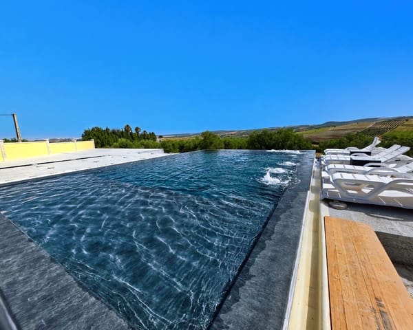 13 bedroom Finca/Country House for sale in Arcos de la Frontera with pool - € 1,700,000 (Ref: 10112119)