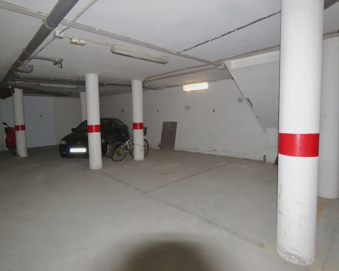 2 bedroom Apartment for sale in Granada city with garage - € 250,000 (Ref: 10112367)