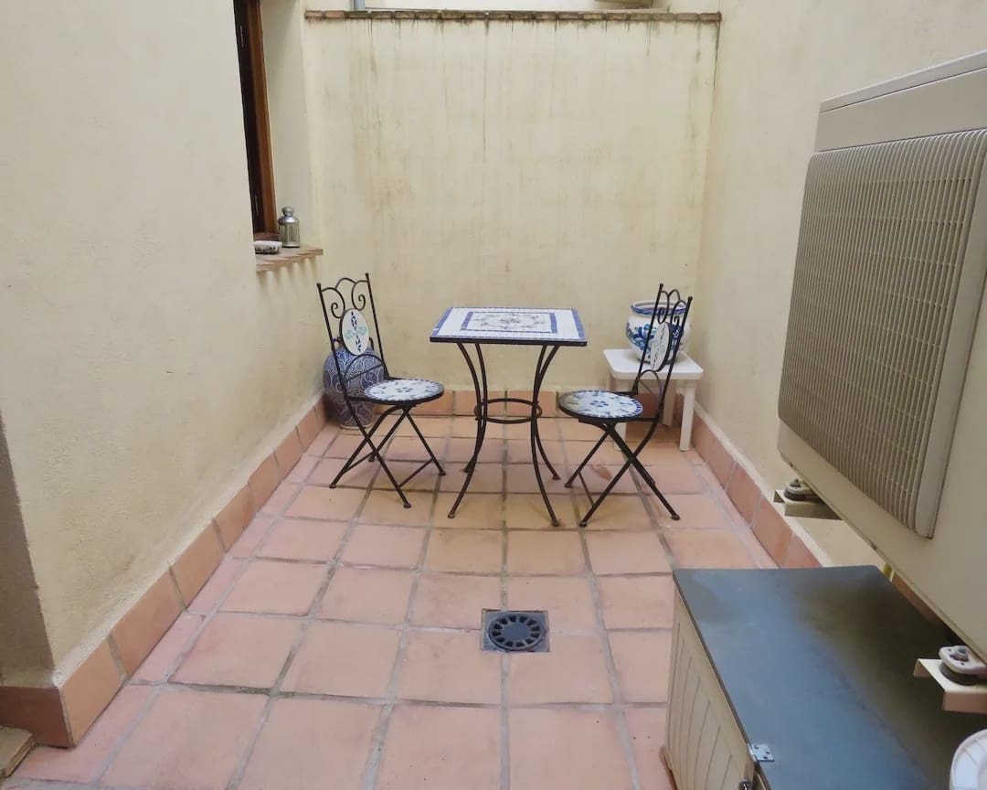 2 bedroom Apartment for sale in Granada city with garage - € 250,000 (Ref: 10112367)