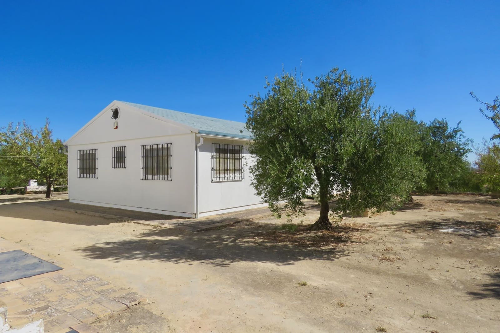 7 slaapkamer Finca/Landhuis te koop in Osuna met zwembad garage - € 750.000 (Ref: 10138924)