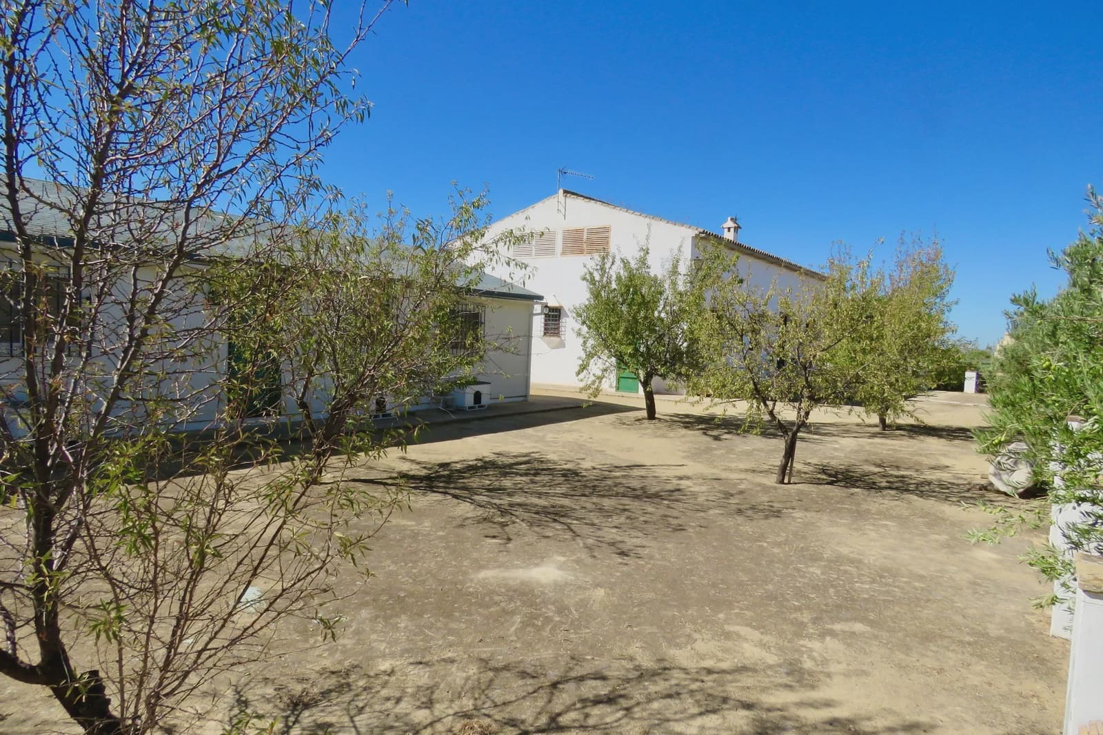 7 slaapkamer Finca/Landhuis te koop in Osuna met zwembad garage - € 750.000 (Ref: 10138924)