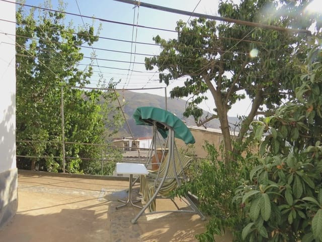 4 bedroom Townhouse for sale in Mecina Bombaron, Alpujarra de la Sierra with garage - € 100,000 (Ref: 10138925)