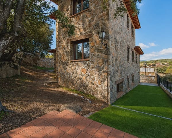 9 chambre Villa/Maison à vendre à Navaluenga avec piscine - 549 000 € (Ref: 10138926)