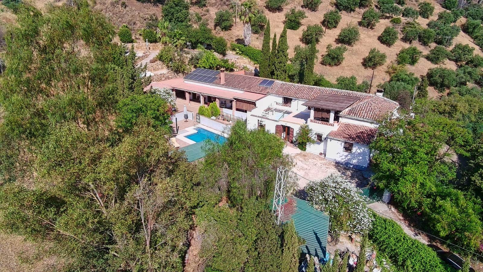 5 sypialnia Finka/Dom wiejski na sprzedaż w Alora z basenem garażem - 725 000 € (Ref: 10166052)