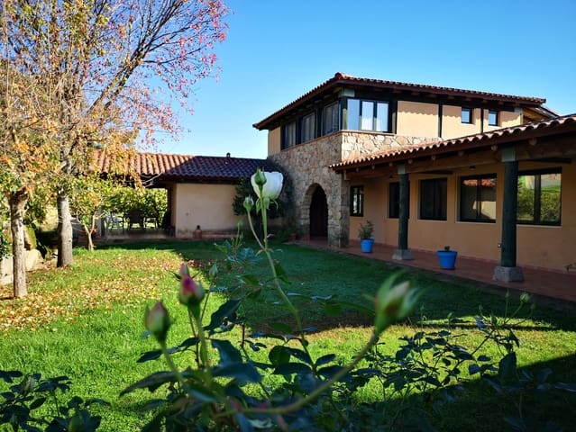 4 soverom Finca/Herregård til salgs i Candeleda med svømmebasseng garasje - € 775 000 (Ref: 10166054)