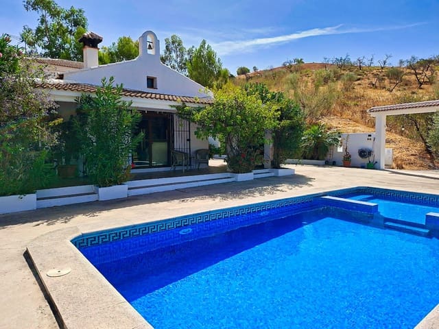 Finca/Casa Rural de 4 habitaciones en Valle de Abdalajís en venta con piscina - 420.000 € (Ref: 10168943)