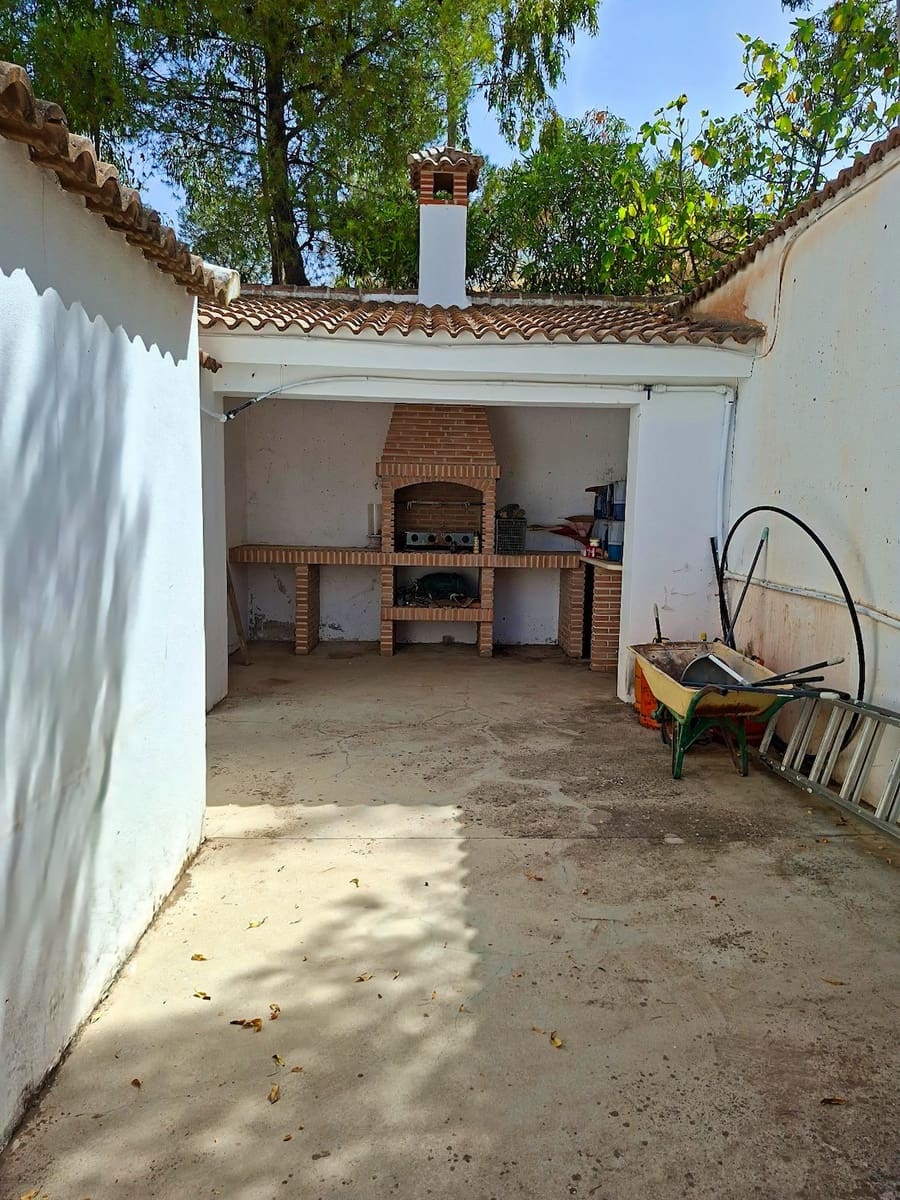 Finca/Casa Rural de 4 habitaciones en Valle de Abdalajís en venta con piscina - 420.000 € (Ref: 10168943)