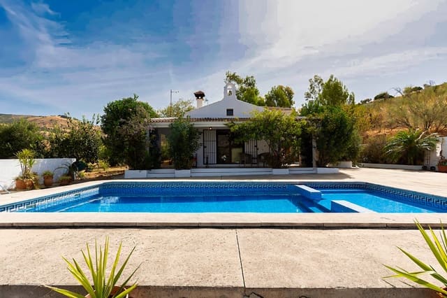 Finca/Casa Rural de 4 habitaciones en Valle de Abdalajís en venta con piscina - 420.000 € (Ref: 10168943)