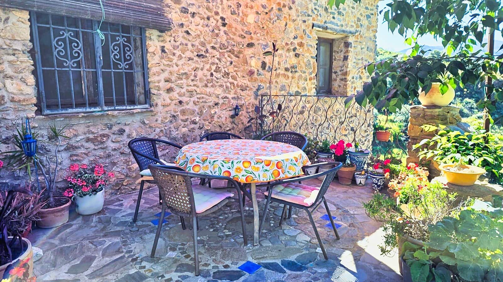 4 bedroom Finca/Country House for sale in Orgiva with pool garage - € 645,000 (Ref: 10175459)