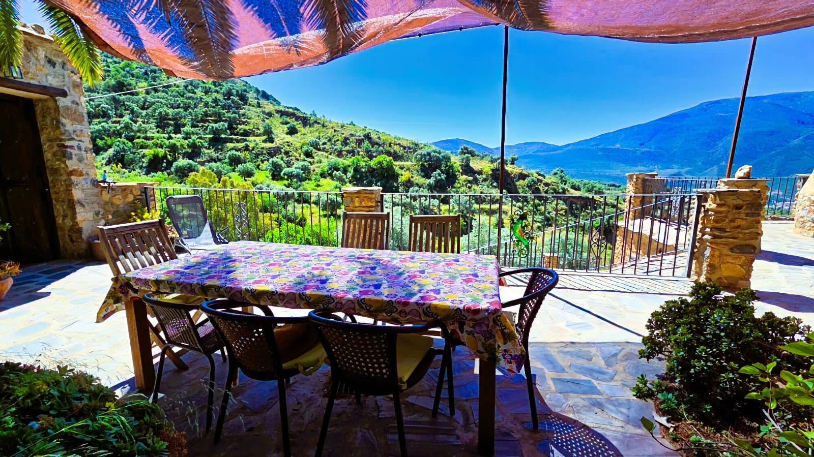 4 bedroom Finca/Country House for sale in Orgiva with pool garage - € 645,000 (Ref: 10175459)