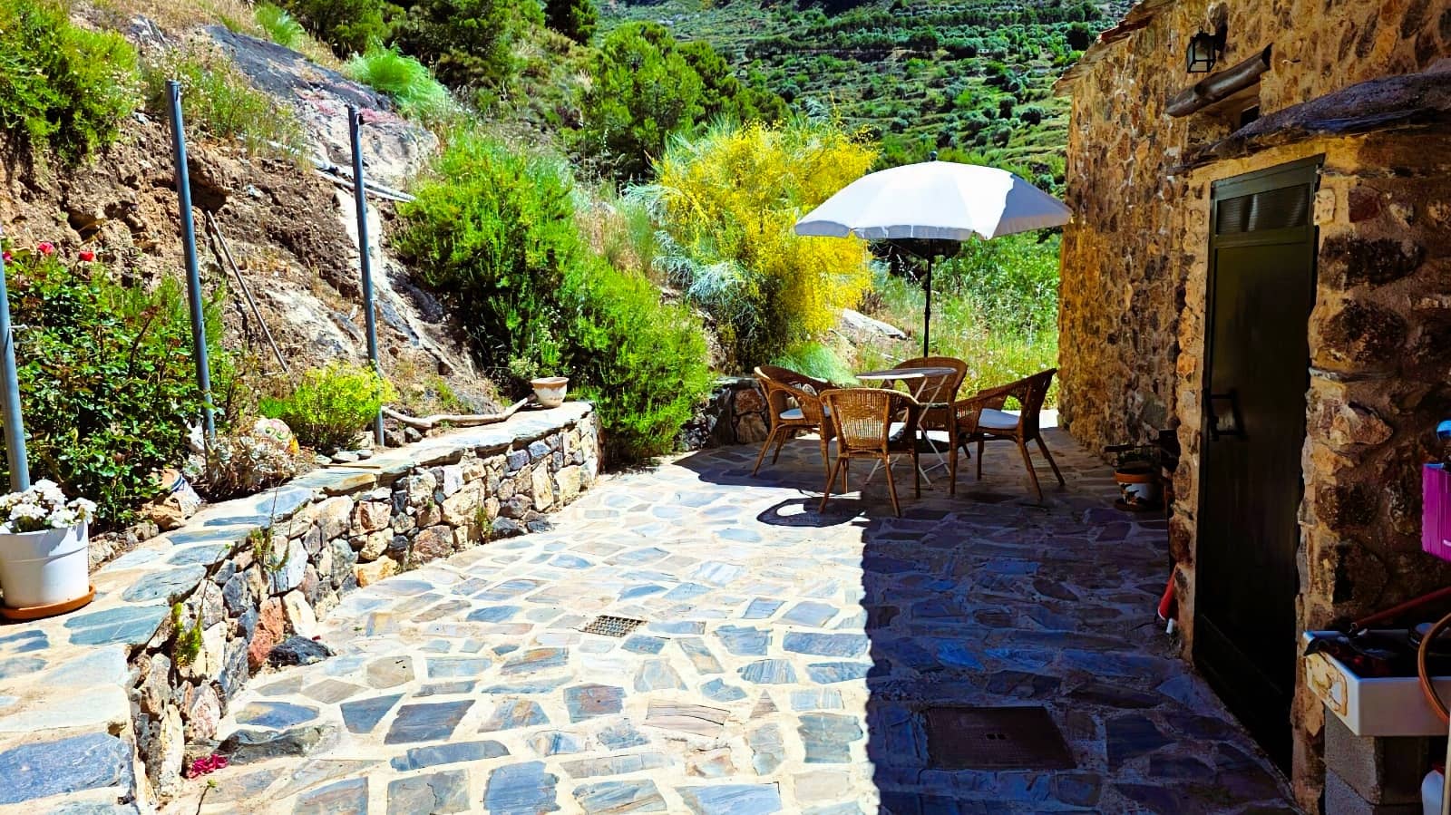 4 bedroom Finca/Country House for sale in Orgiva with pool garage - € 645,000 (Ref: 10175459)