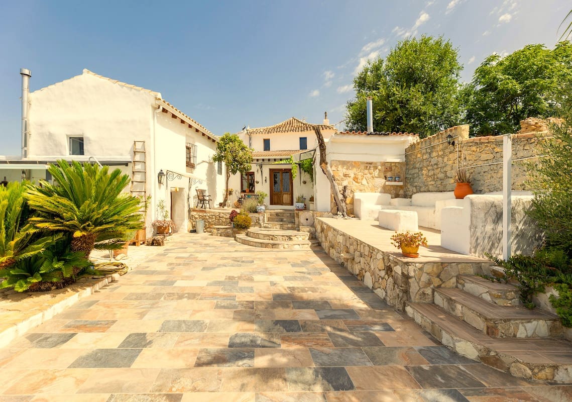 5 slaapkamer Finca/Landhuis te koop in Montefrio met zwembad garage - € 295.000 (Ref: 10175460)