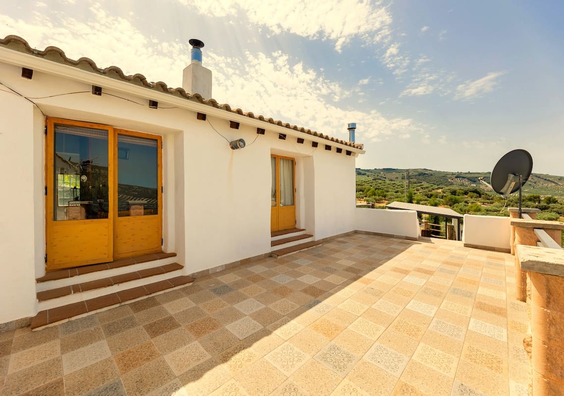 5 slaapkamer Finca/Landhuis te koop in Montefrio met zwembad garage - € 295.000 (Ref: 10175460)