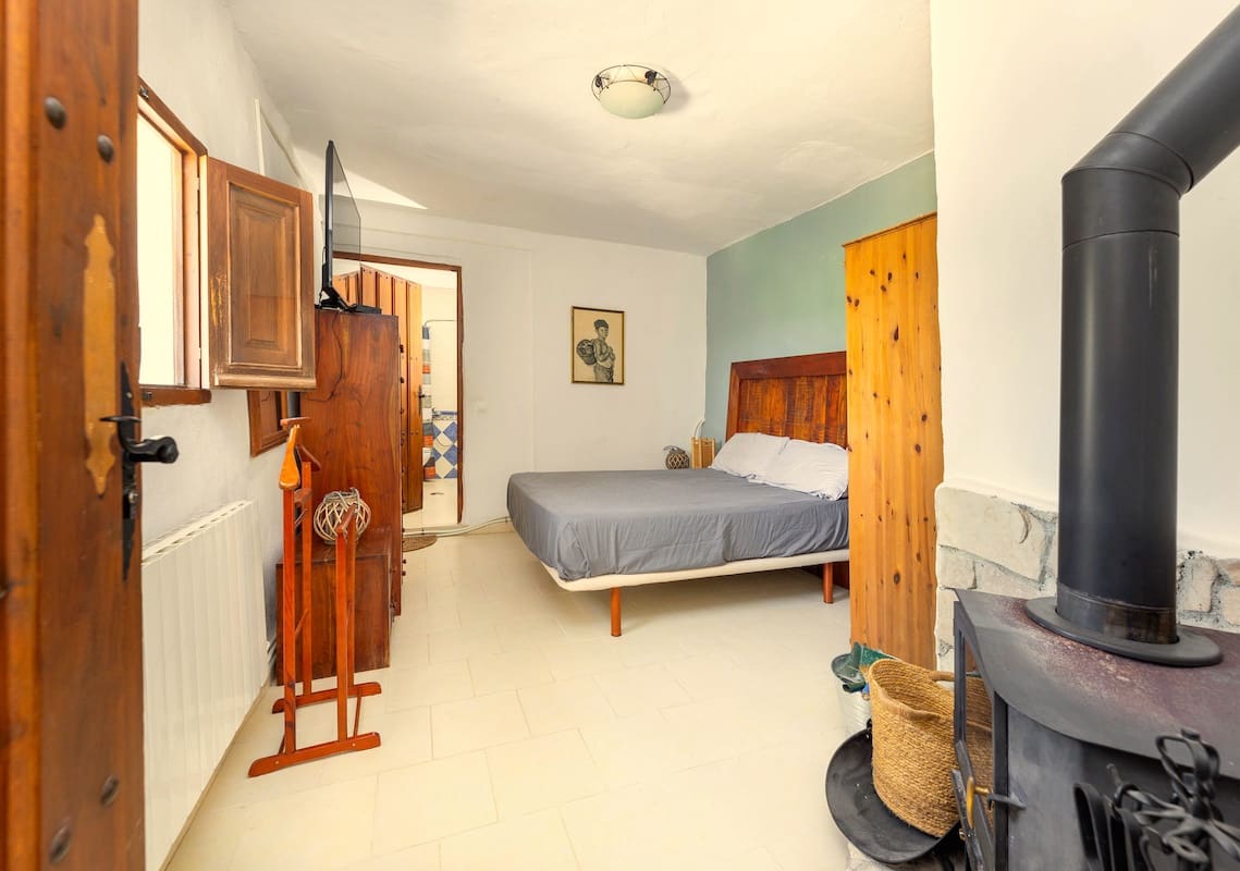 5 slaapkamer Finca/Landhuis te koop in Montefrio met zwembad garage - € 295.000 (Ref: 10175460)