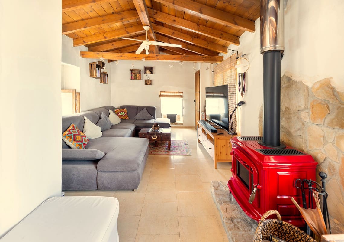 5 slaapkamer Finca/Landhuis te koop in Montefrio met zwembad garage - € 295.000 (Ref: 10175460)