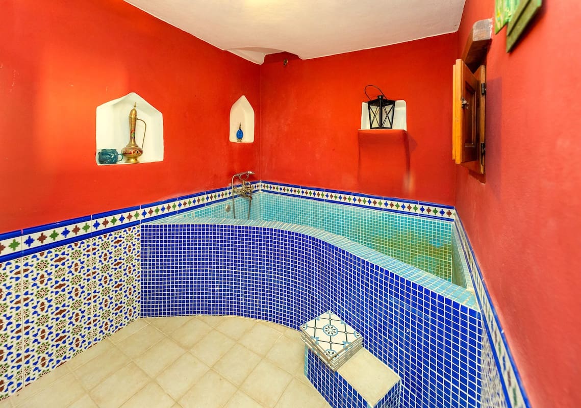 5 slaapkamer Finca/Landhuis te koop in Montefrio met zwembad garage - € 295.000 (Ref: 10175460)