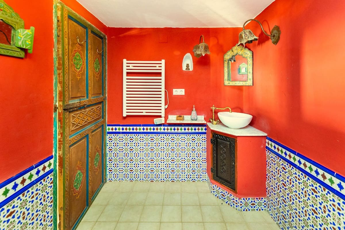 5 slaapkamer Finca/Landhuis te koop in Montefrio met zwembad garage - € 295.000 (Ref: 10175460)