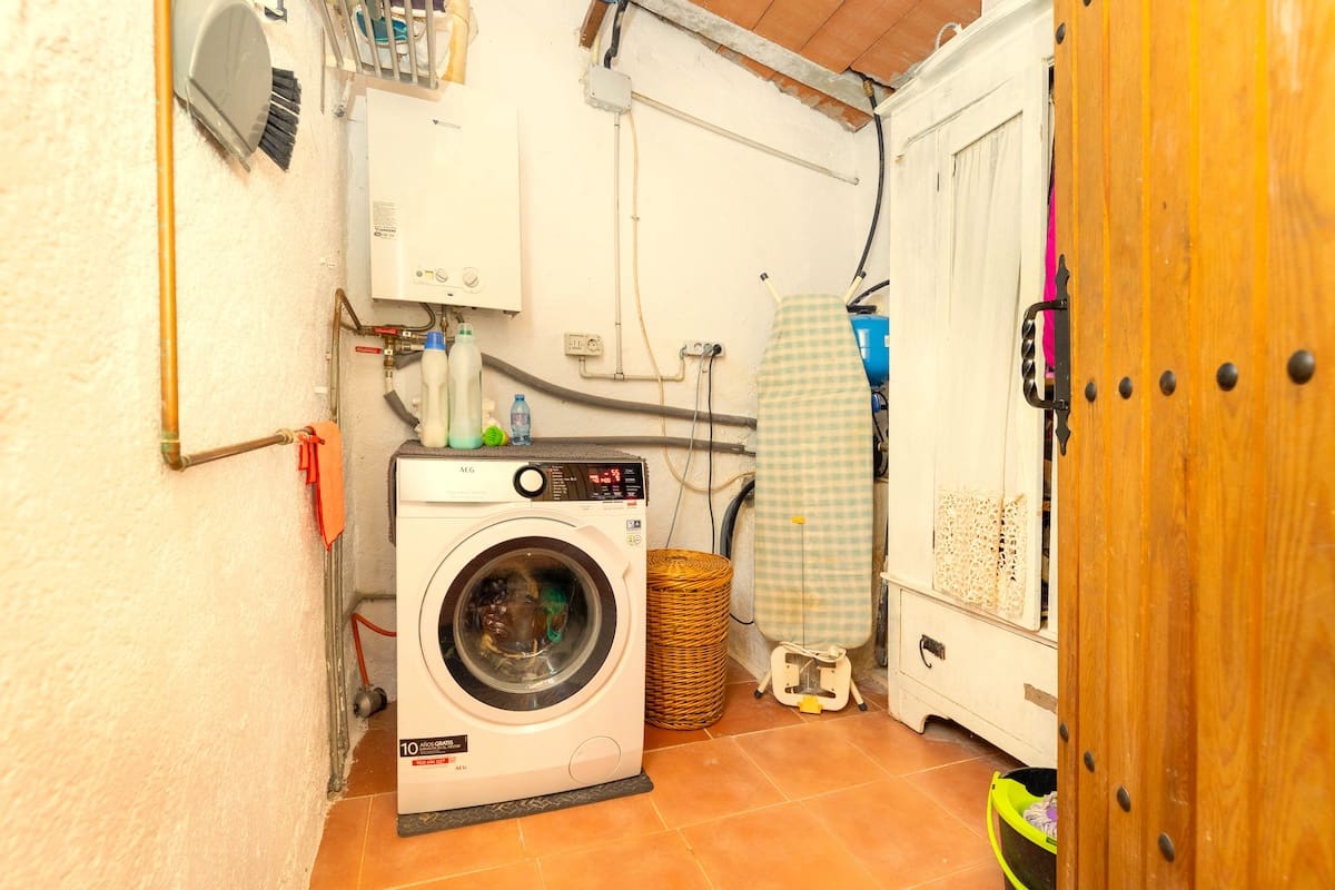 5 slaapkamer Finca/Landhuis te koop in Montefrio met zwembad garage - € 295.000 (Ref: 10175460)