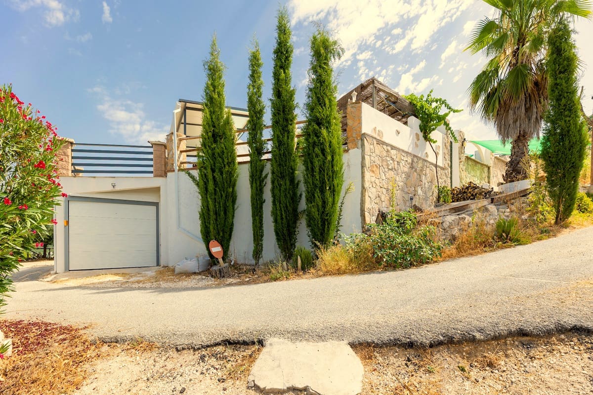 5 slaapkamer Finca/Landhuis te koop in Montefrio met zwembad garage - € 295.000 (Ref: 10175460)