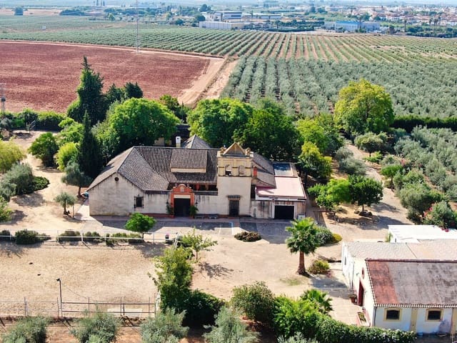 5 quarto Quinta/Casa Rural para venda em Bollullos de la Mitación com piscina garagem - 1 600 000 € (Ref: 10175461)