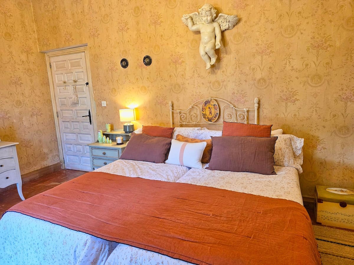 5 sovrum Finca/Hus på landet till salu i Bollullos de la Mitacion med pool garage - 1 600 000 € (Ref: 10175461)