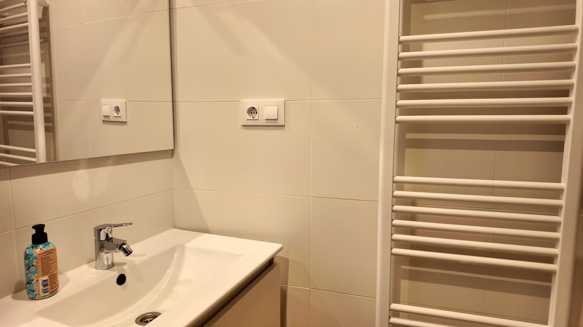 2 slaapkamer Huis te koop in Granada stad - € 295.000 (Ref: 10179688)