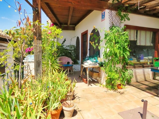 3 quarto Casa em Banda para venda em Granada cidade - 685 000 € (Ref: 10182087)