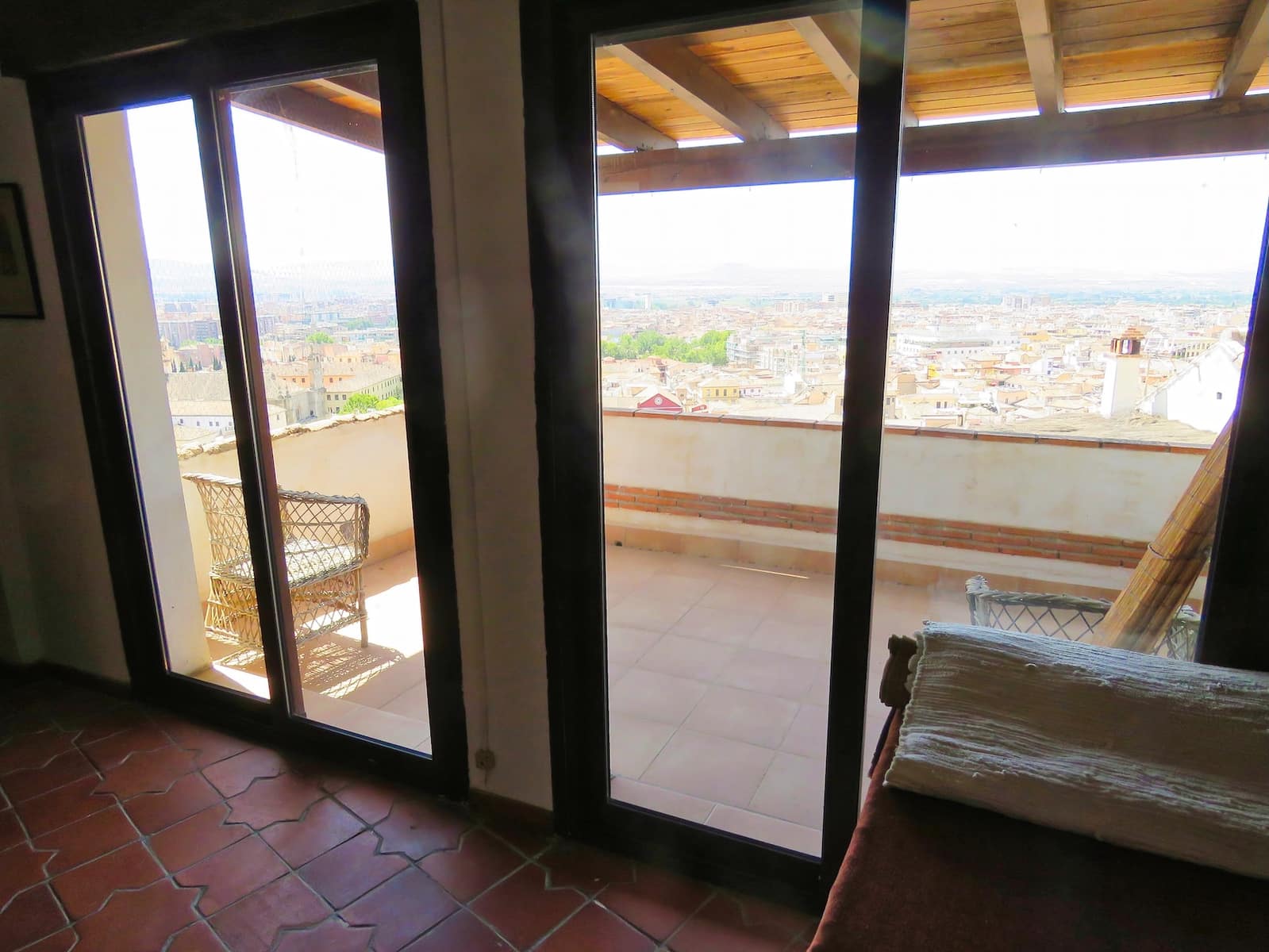 3 quarto Casa em Banda para venda em Granada cidade - 685 000 € (Ref: 10182087)