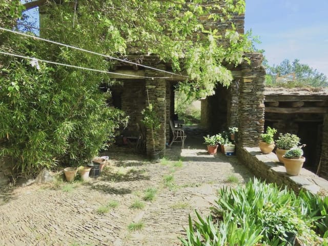 6 bedroom Finca/Country House for sale in La Taha with garage - € 420,000 (Ref: 5455681)