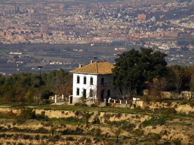 20 bedroom Hotel for sale in La Zubia with pool - € 2,500,000 (Ref: 5455720)