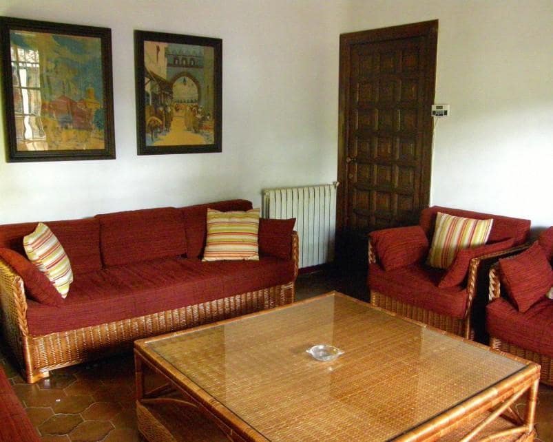 20 soveværelse Hotel til salg i La Zubia med swimmingpool - € 2.500.000 (Ref: 5455720)