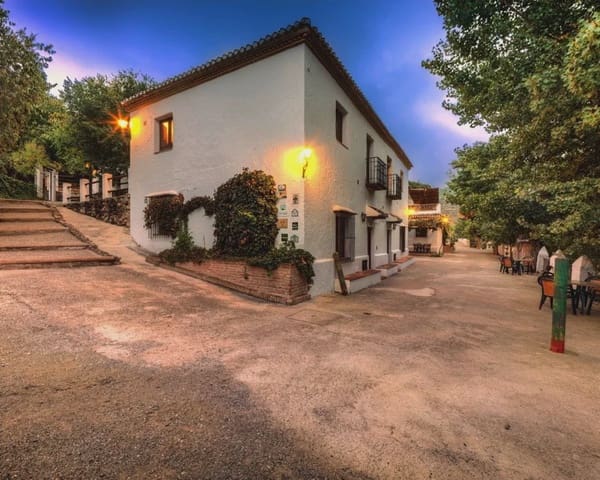 20 soverom Hotell til salgs i La Zubia med svømmebasseng - € 2 500 000 (Ref: 5455720)