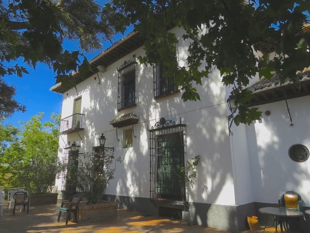 20 soverom Hotell til salgs i La Zubia med svømmebasseng - € 2 500 000 (Ref: 5455720)